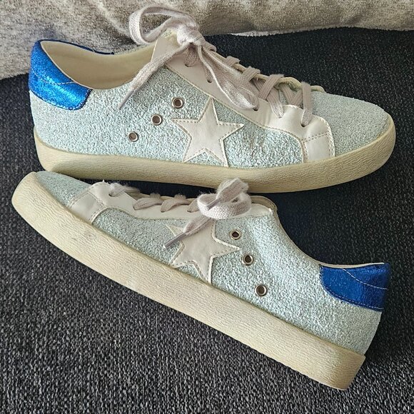Mi.iM glittery blue star sneakers with gray laces - size 7.5 - Picture 1 of 12